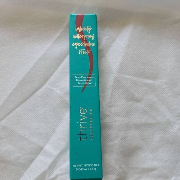 Thrive Causemetics infinity waterproof eyeshadow stick, Tai, Warm Cranberry Matt - Picture 1 of 4